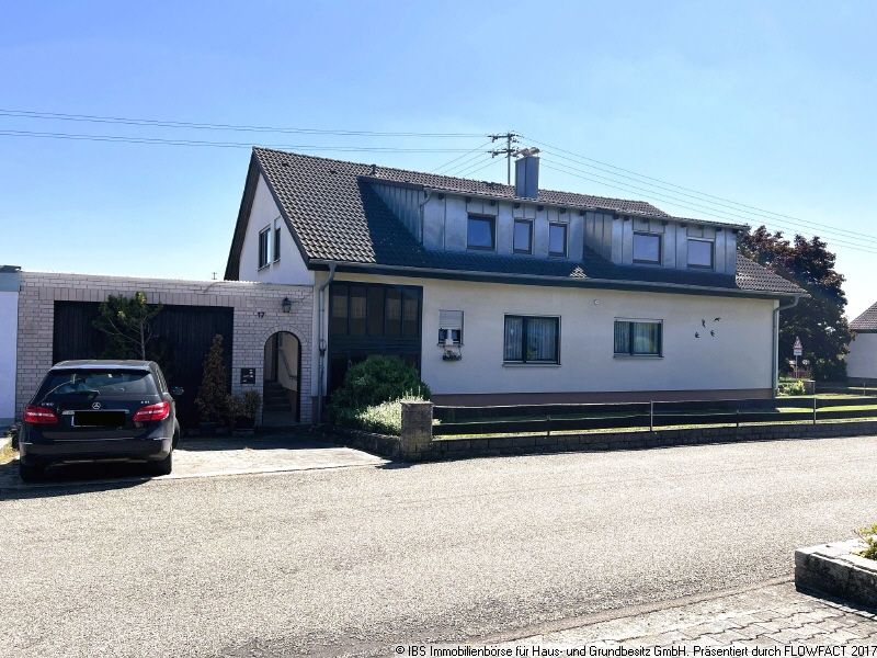 Stattliches 2-Familienhaus ideal für die große Familie, Vermietung, Wohnen und Arbeiten..